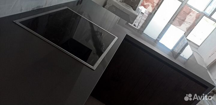 Столешница на кухню из камня м2