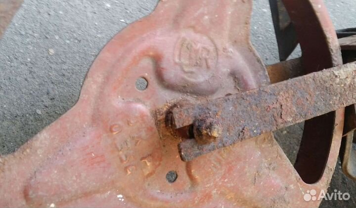 Плуг для мотоблока