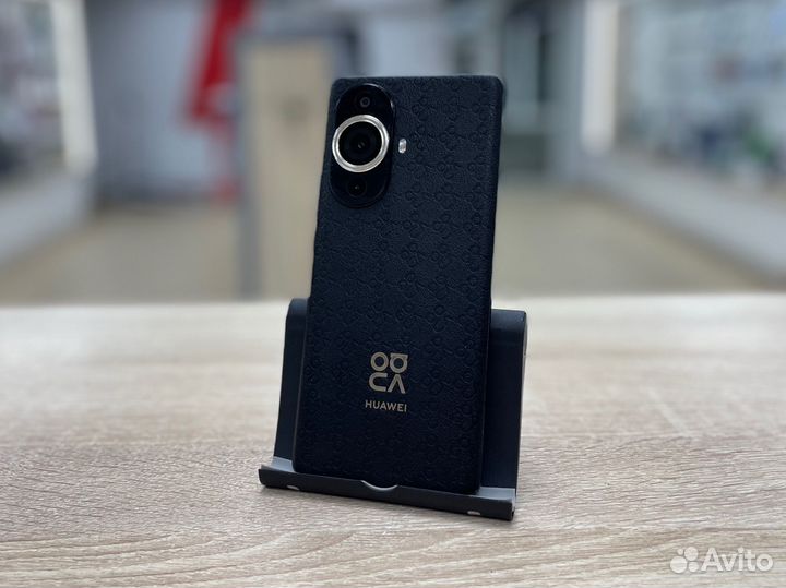 HUAWEI nova 11 Pro, 8/256 ГБ