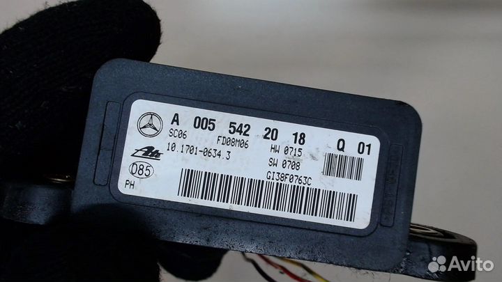 Датчик ускорения Mercedes R W251 2005, 2009