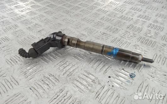 Форсунка дизельная audi A8 D3 (1BS08AL06)