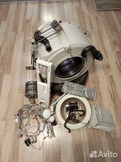 На запчасти стиральная машинка candy C 436 T