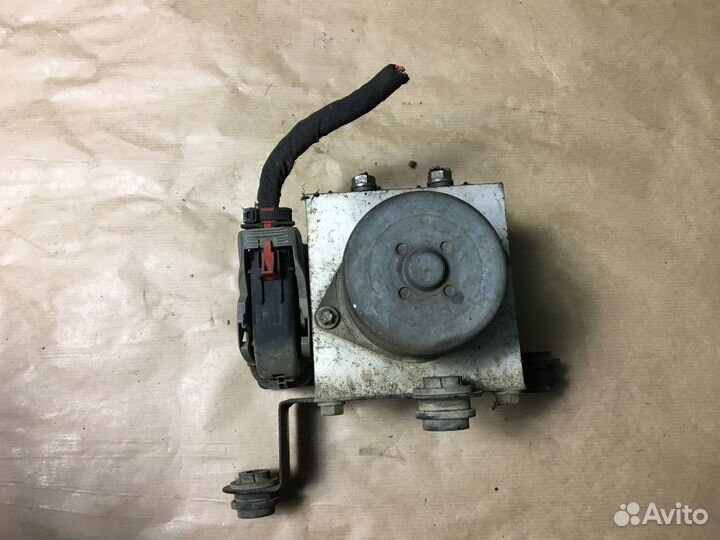 Блок ABS Volkswagen Tiguan 08-17