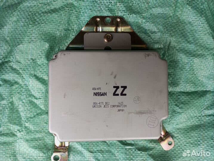 Блок управления двс Nissan Sunny FB15 QG15