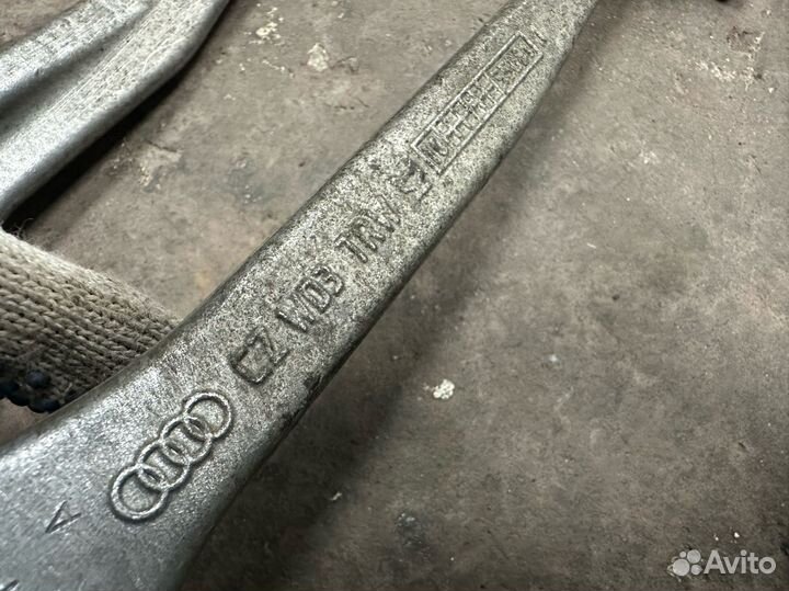 Рычаг передней подвески Audi A4 A5 Q5