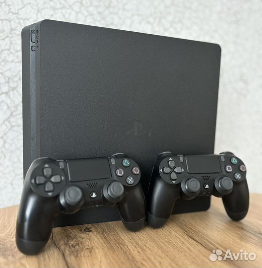 Sony PS4 Slim 1Tb 2 геймпада