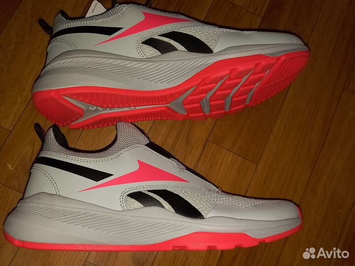 Кроссовки Reebok новые