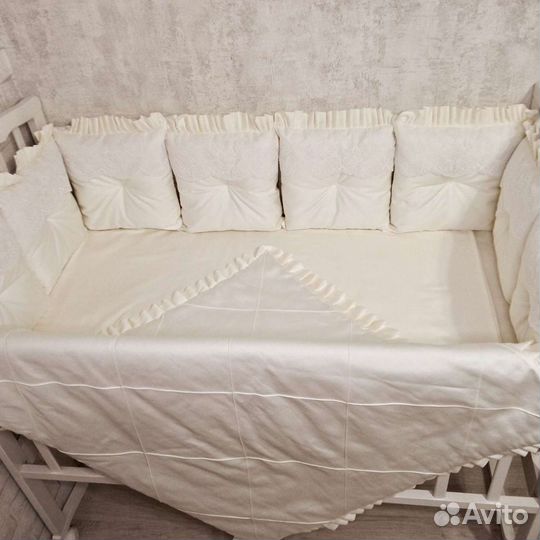 Бортики в кроватку, новые