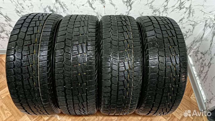 Viatti Brina V-521 215/50 R17 91T