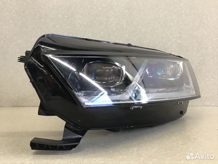 Фара левая Skoda Octavia (A8) 2019