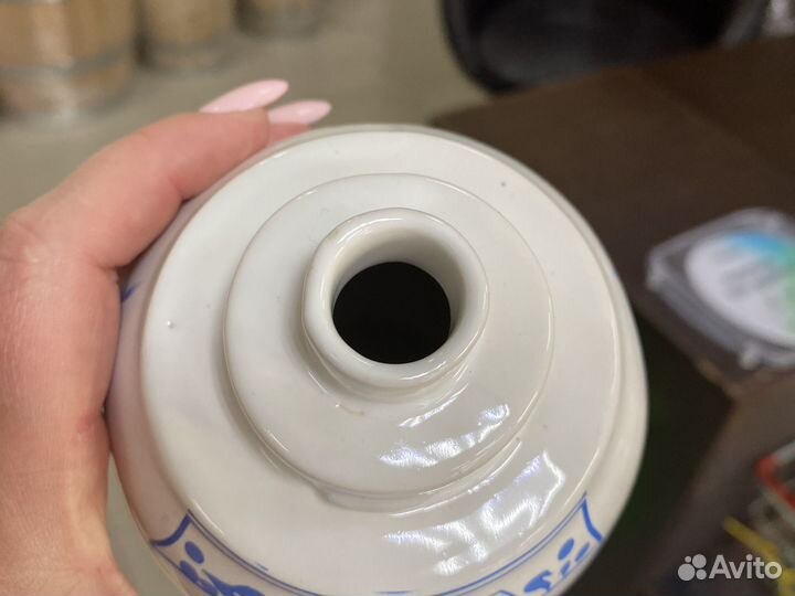 Бутылка керамическая гжель