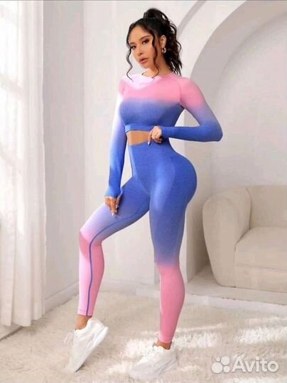 Костюм для фитнеса женский