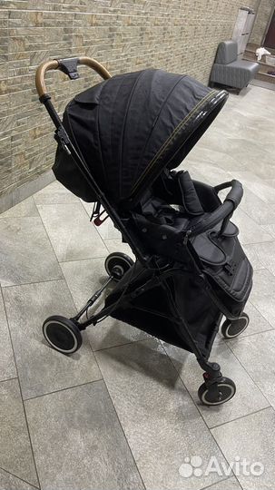 Прогулочная коляска с перекидной ручкой бу