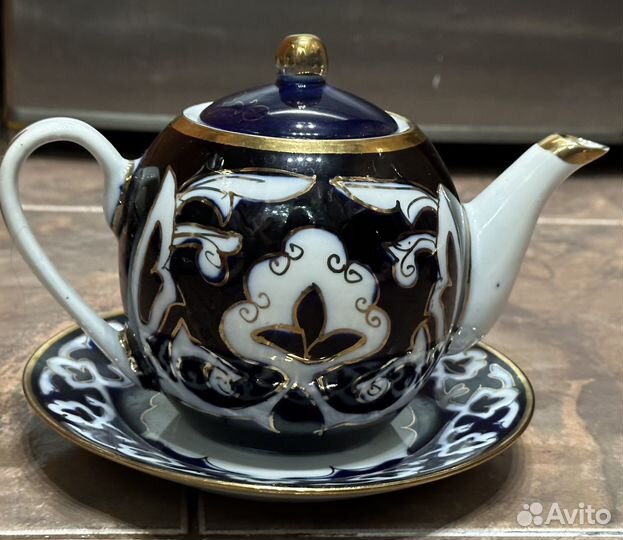 Узбекский фарфоровый чайный сервиз