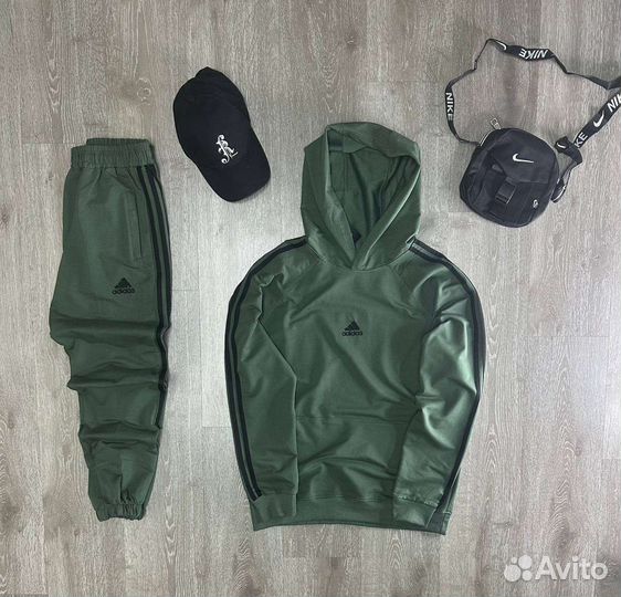 Костюм спортивный adidas мужской