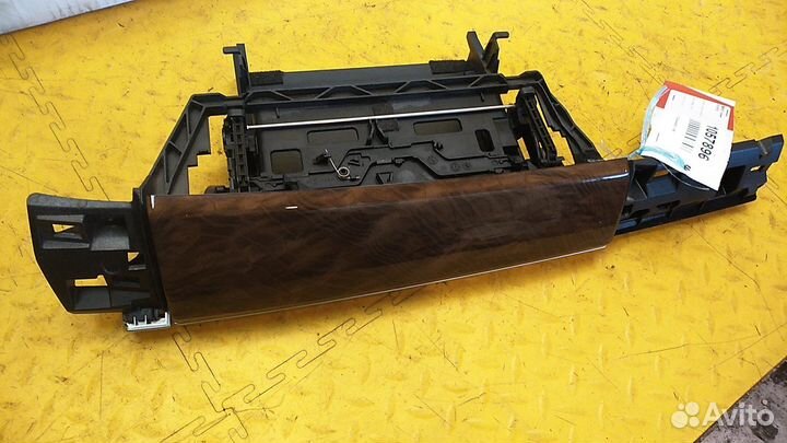 Накладка декоративная 7-серия F01/F02