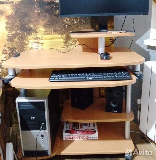 Компьютерный стол с надстройкой бу
