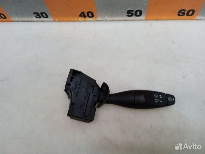 Переключатель стеклоочистителей Ford Focus 1 1.6