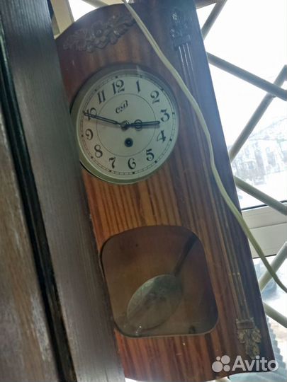 Часы настенные СССР очз янтарь