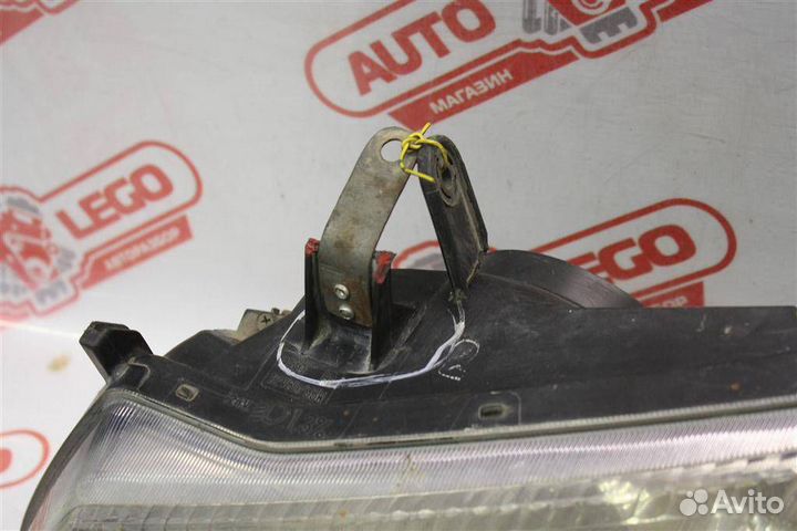 Фара левая Nissan