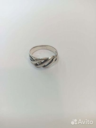 Серебряное кольцо, проба 925, вес 1,98 гр