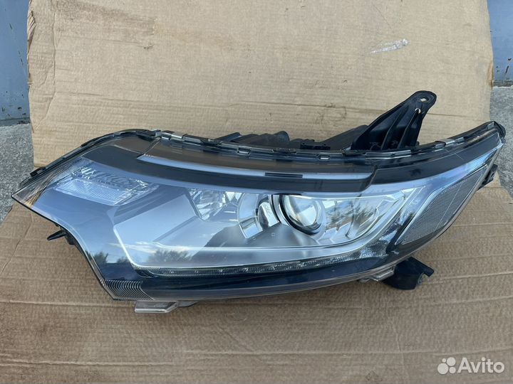 Фара левая mitsubishi outlander