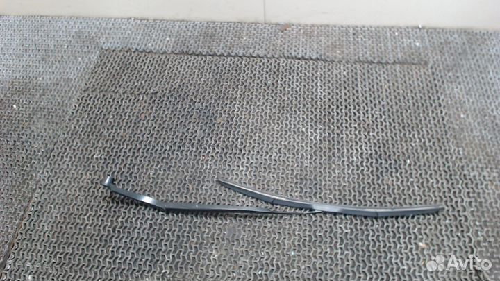 Щеткодержатель Toyota Venza 2020, 2021