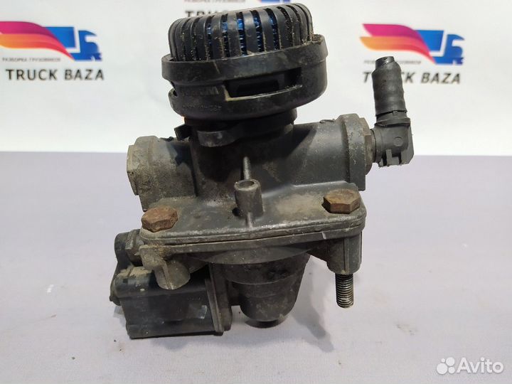 Клапан ускорительный Mercedes-Benz Actros