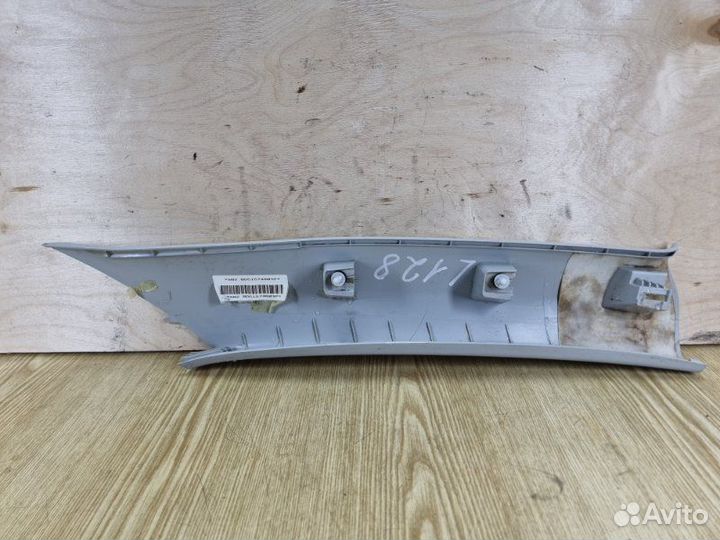 Обшивка стойки салона передняя левая Volkswagen