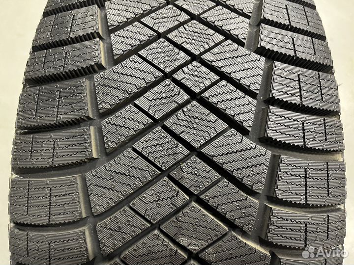 Pirelli Ice Zero FR 265/65 R17 116H