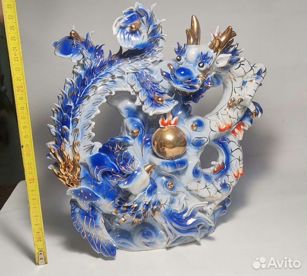 Фарфоровая статуэтка дракон и птица феникс