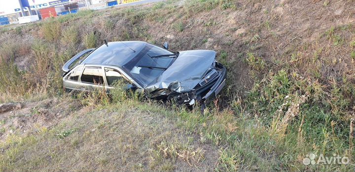 ВАЗ 2112 1.6 МТ, 2008, битый, 133 201 км