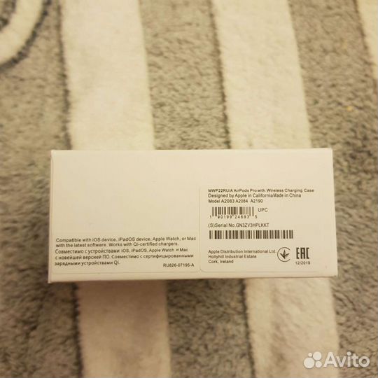 Коробка от airpods pro