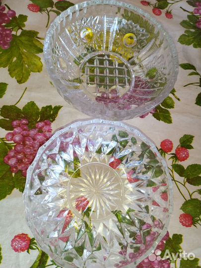 Салатники, тарелки, блюдца