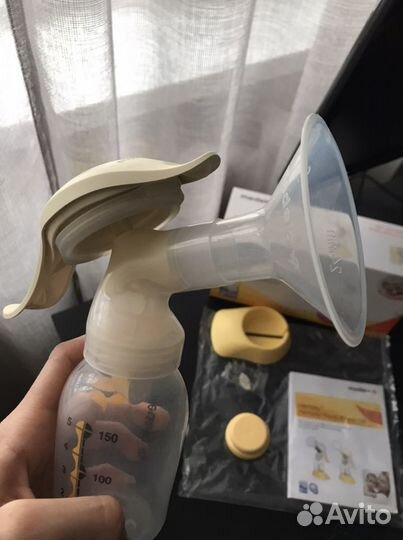 Молокоотсос medela ручной