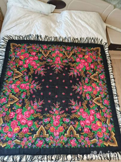 Павловопосадский платок шерстяной