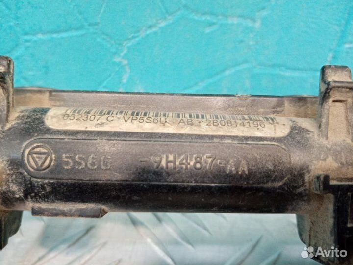 Топливная рампа Ford Fusion CBK fxja 2007