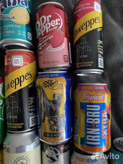 Пустые коллекционные банки из под напитков