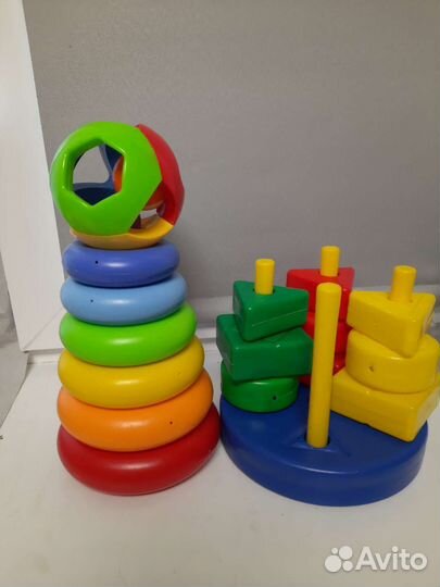 Игрушка пирамидка