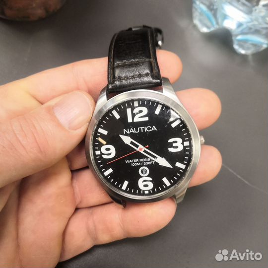 Часы Nautica