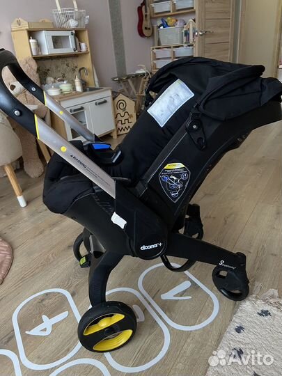 Коляска автокресло doona