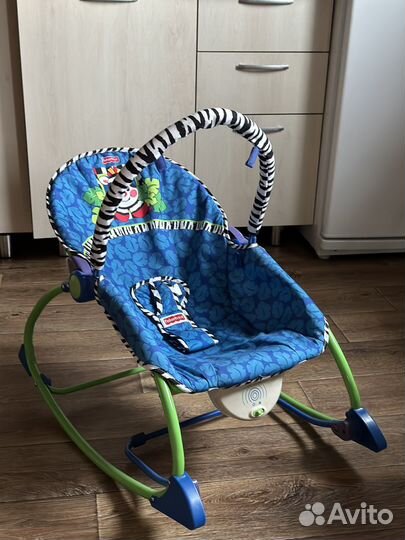 Шезлонг детский