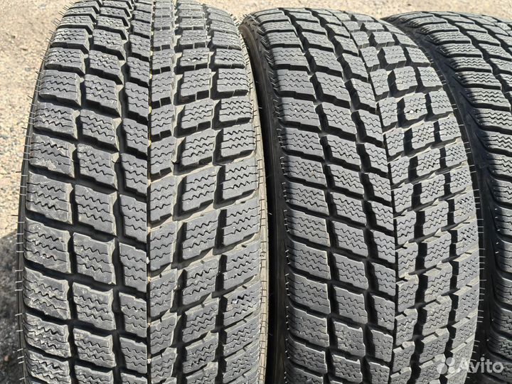 Roadstone Winguard SUV 225/60 R18 104V