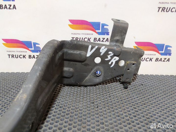 Кронштейн фары правой Volvo FH