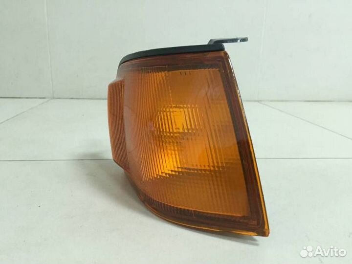 Указатель поворота правый Toyota Tercel L50 1994-1