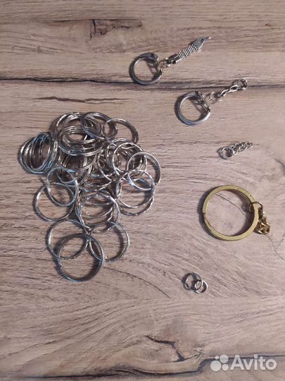 Брелок ракушка и кольца для брелков