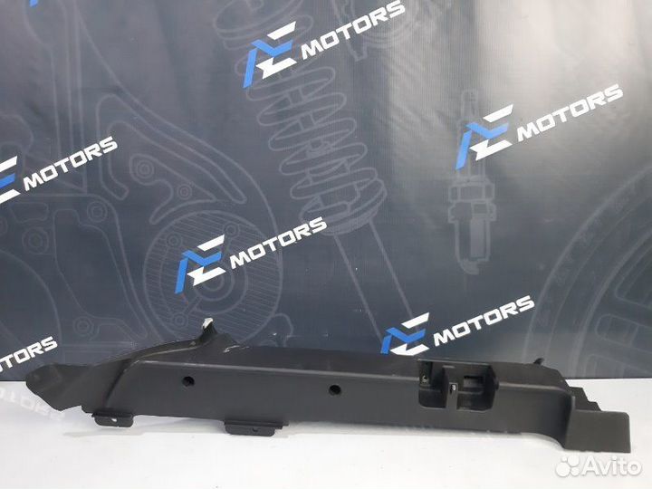 Обшивка салона левая Bmw X5 E53 M54B30 2005