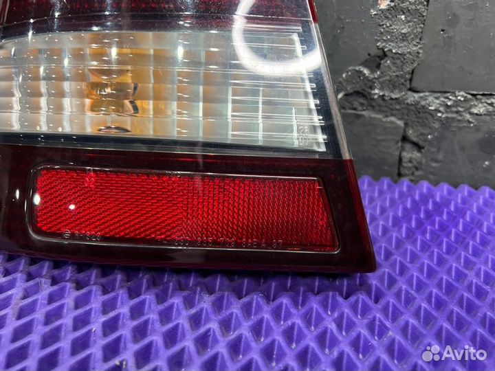 Стоп-сигнал левый Subaru Legacy BEE-005544 EZ30