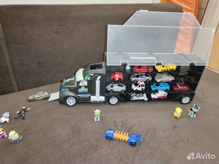 Машинки и киндер