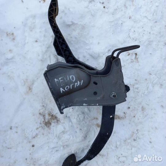 Педальный узел Renault Logan 1 2010 год